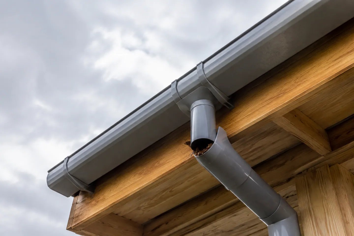 Illustrative image for maintaining gutters & downpipes